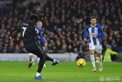 京沪大战震撼上演！斯卢茨基巧妙阵型切换，完美战胜北京国安！